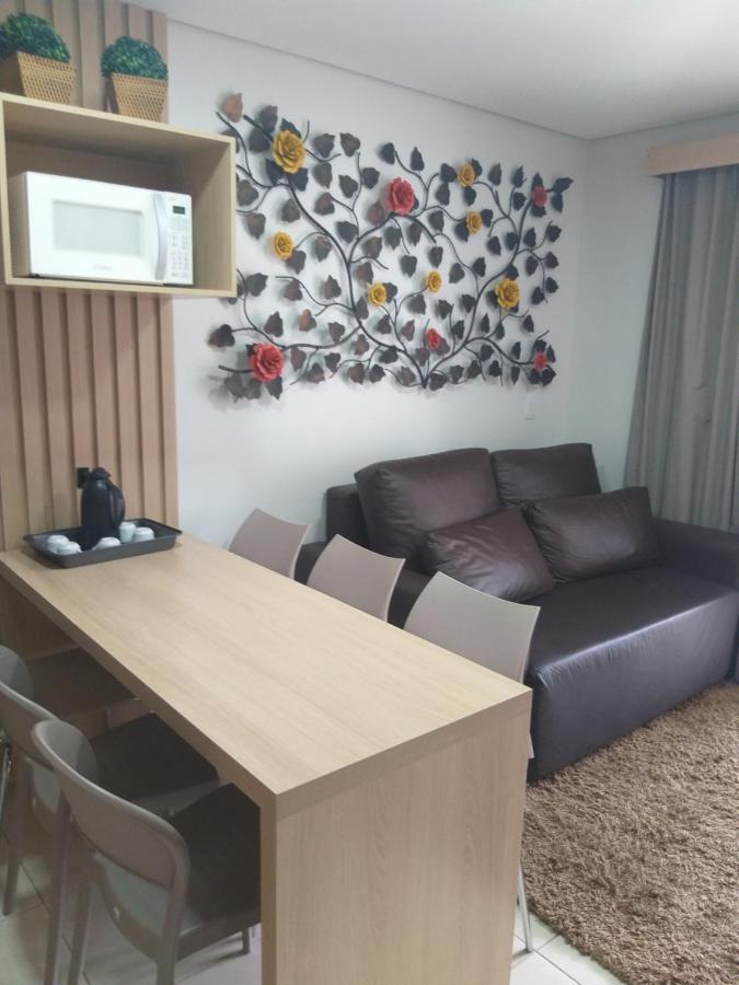 Apartamento No Condominio Casa Da Madeira Em Caldas Novas-Go ภายนอก รูปภาพ